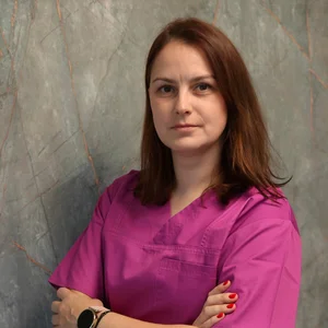 Dr. Alexandra Nanasi